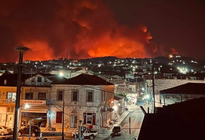 Φωτιά στον Έβρο: Μάχη με τις φλόγες που απειλούν το Σουφλί  – Μήνυμα του 112 για ετοιμότητα (εικόνες&video)