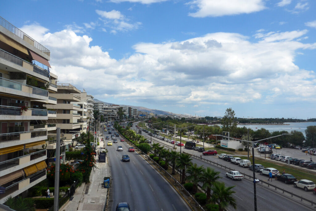 Γλυφάδα: Βρέθηκε βόμβα του Β’ Παγκοσμίου Πολέμου – Κλείνει την Πέμπτη η λεωφόρος Ποσειδώνος