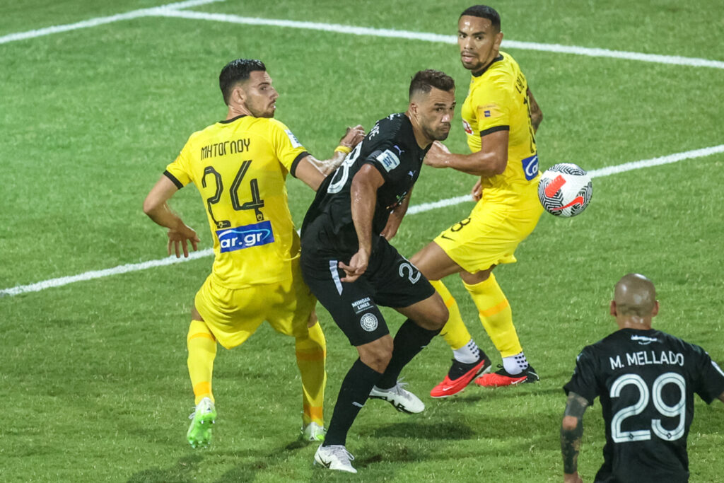 ΟΦΗ – ΑΕΚ 2-0: Πρώτη ήττα στη Super League για την ομάδα του Αλμέιδα και προσπέραση από τους Κρητικούς