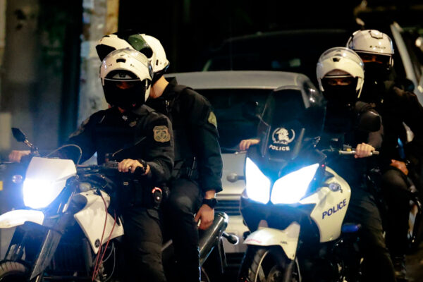 Υπέρ των αυξήσεων σε όλους τους ένστολους τάσσονται Γεωργιάδης, Πλεύρης, Πλακιωτάκης