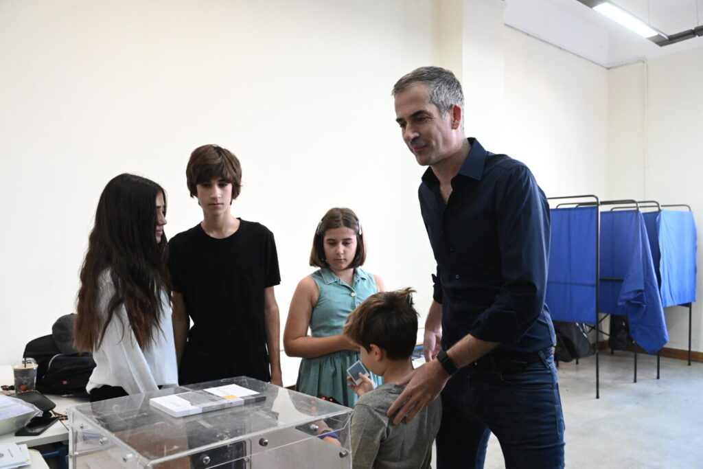 Αυτοδιοικητικές εκλογές – Kώστας Μπακογιάννης: «Προτρέπω τους Αθηναίους, πριν την βόλτα τους να περάσουν από τις κάλπες»