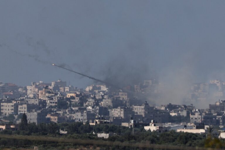 Στις 13:00 λήγει η νέα διορία  στους αμάχους της Γάζας – Το Ισραήλ απέκλεισε τα σύνορα με το Λίβανο  μετά την  νέα επίθεση της Χεζμπολάχ
