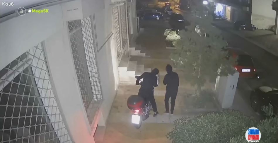 Θεσσαλονίκη: Βίντεο ντοκουμέντο με την κλοπή μηχανής μέσα σε λίγα λεπτά