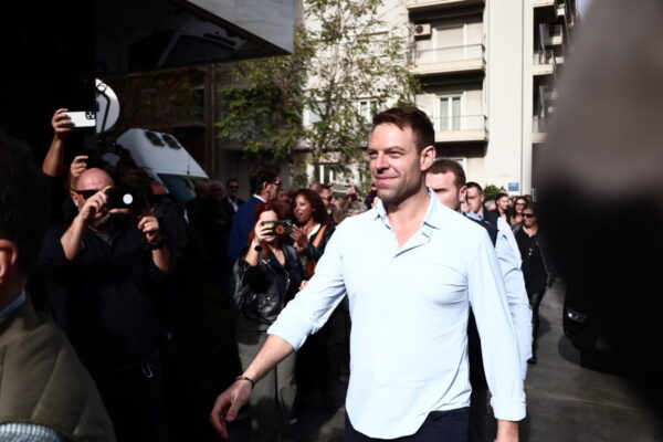 Στέφανος Κασσελάκης: Αντιγραφέας ο Κυριάκος Μητσοτάκης – Ας τα λέει τουλάχιστον με δικά του λόγια