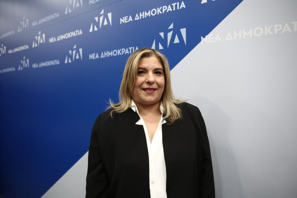 Mαρία Συρεγγέλα για την παραίτηση της: Προσωπικοί λόγοι – Οι θέσεις δε μας ανήκουν, δεν είναι για πάντα.