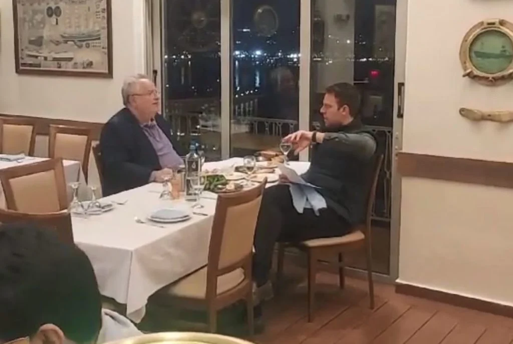 Στέφανος Κασσελάκης: Γεύμα με τον Νίκο Κοτζιά στην Καστέλλα – Τι συζήτησαν