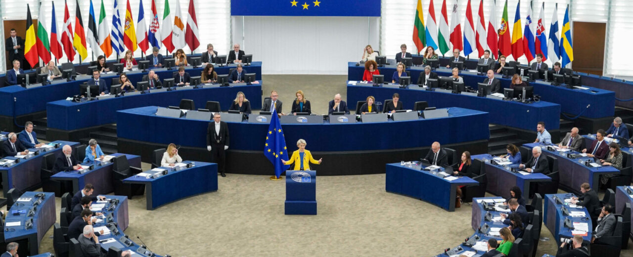 To Ευρωπαϊκό Κοινοβούλιο παγώνει τη συμφωνία ΕΕ – Mercour – Την παραπέμπει στο Ανώτατο Δικαστήριο – Διαδηλώσεις από Ευρωπαίους αγρότες στο Στρασβούργο