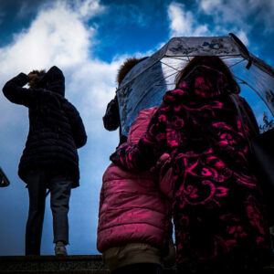 Καιρός: Χειμωνιάτικο το σκηνικό με βροχές, καταιγίδες και πτώση της θερμοκρασίας