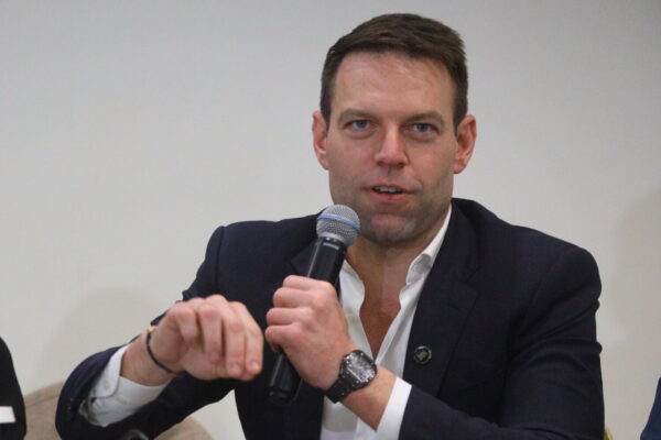 Κασσελάκης: Προτάθηκε να αναλάβουν οι εργαζόμενοι την Αυγή αλλά δεν το δέχτηκαν – Δωρίζω €20.000 ενίσχυση στο κόμμα, να δώσουν και οι φίλοι του ΣΥΡΙΖΑ