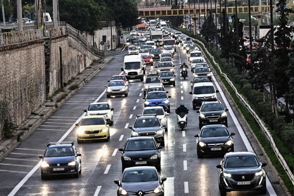 Οι πρώτες εκτιμήσεις  για το πώς θα κινηθεί η αγορά αυτοκινήτου στην Ελλάδα το  2024