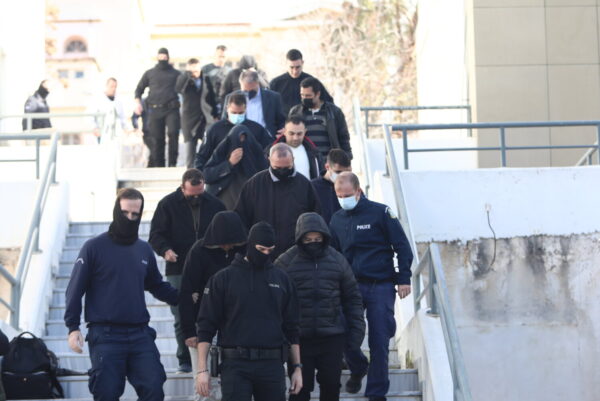 Βιασμός 12χρονης στον Κολωνό: Κεκλεισμένων των θυρών η δίκη – Θα συνεχιστεί την Τετάρτη (εικόνες&βίντεο)