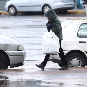 Καιρός: Πτώση της θερμοκρασίας έως 8°C – «Στην Ήπειρο έπεσε η βροχή που πέφτει σε έναν χρόνο στην Αττική»