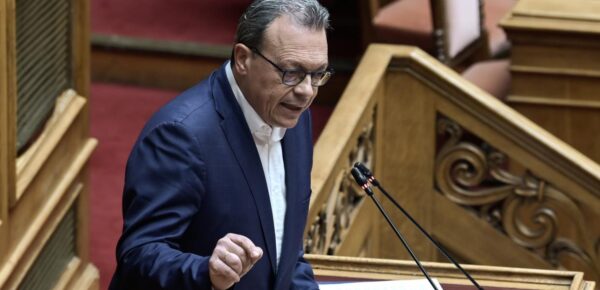 Φάμελλος για επιστολική ψήφο: Θα καταψηφίσουμε αν δεν υιοθετηθούν οι τροπολογίες μας