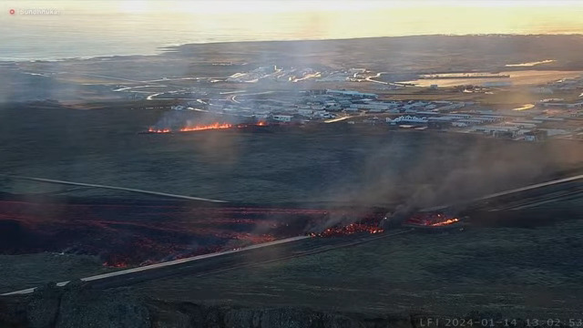 Ισλανδία: Νέα έκρηξη ηφαιστείου στην χερσόνησο Ρεϊκιάνες – Εκκενώνεται ξανά το Γκρίνταβικ – Εντυπωσιακές εικόνες