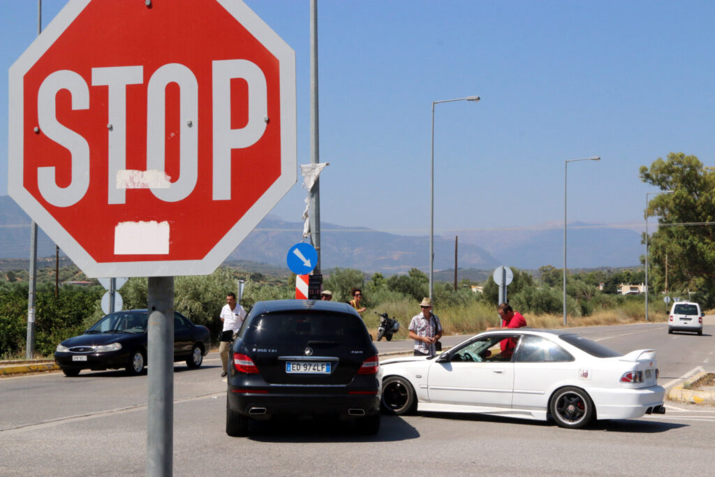 700 ευρώ πρόστιμο και αφαίρεση διπλώματος – Αυτή η παράβαση  στοιχίζει ακριβά