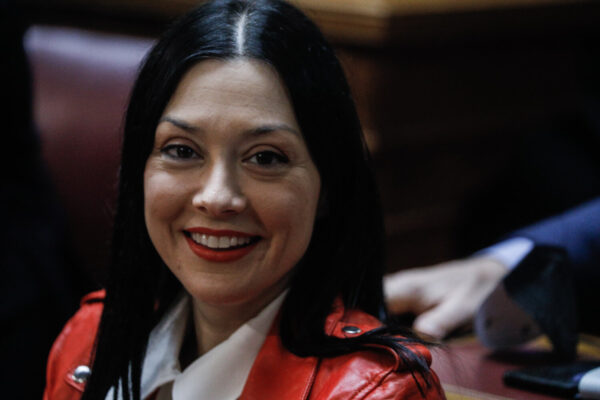 Νάντια Γιαννακοπούλου: Ανακοίνωσε την υποψηφιότητά της για την προεδρία του ΠΑΣΟΚ