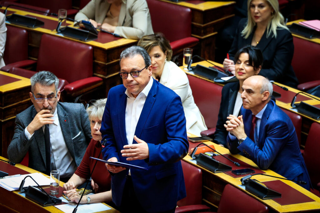 Φάμελλος: Ο ΣΥΡΙΖΑ θα στηρίξει το νομοσχέδιο για τα ομόφυλα ζευγάρια αν και «ατελές»