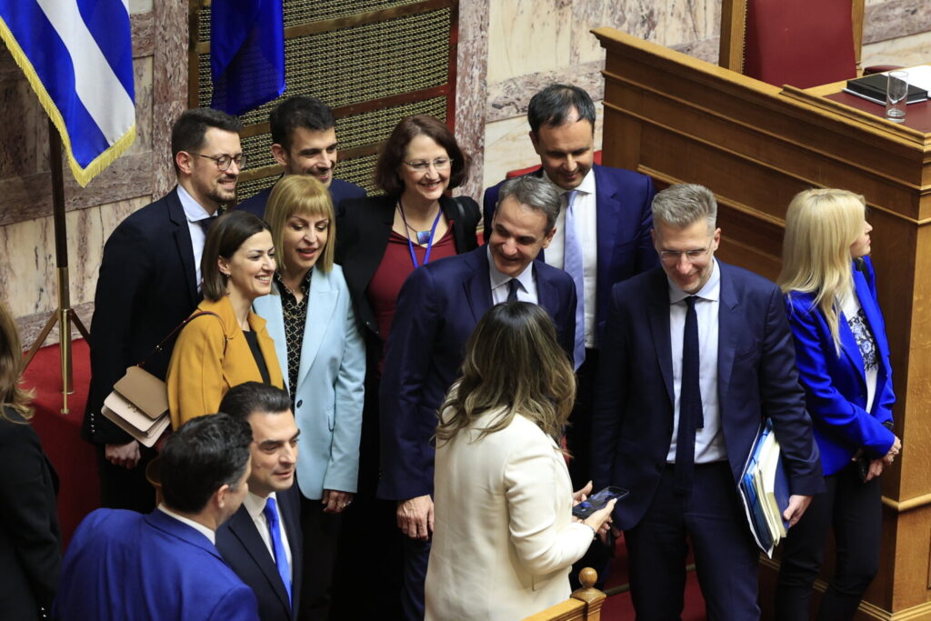 Βουλή: Πέρασε το νομοσχέδιο για τον γάμο των ομοφύλων  ζευγαριών – 176 ναι – 76 όχι και δύο παρών – 46 οι αποχές