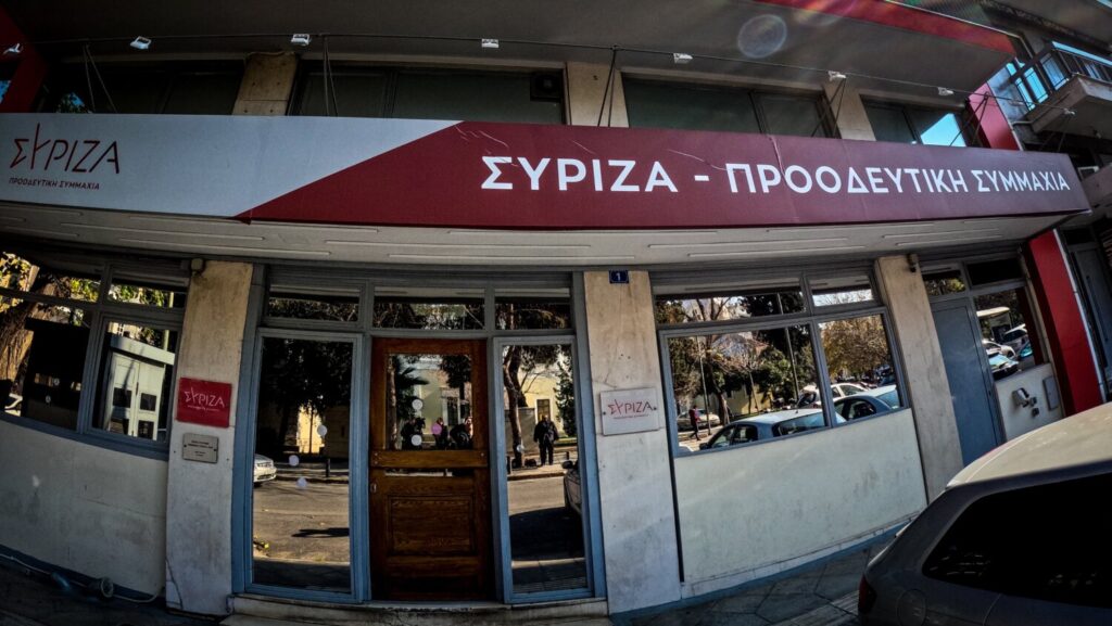 ΣΥΡΙΖΑ για Μητσοτάκη: Έδειξε πανικό κουνώντας μας το δάχτυλο – Οι πολίτες θα του απαντήσουν στις ευρωεκλογές