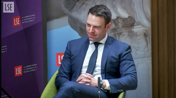 Κασσελάκης από Λονδίνο: «Αν η δομή του ΣΥΡΙΖΑ είχε λειτουργήσει σωστά, δεν θα έπρεπε να ήμουν εγώ πρόεδρος»