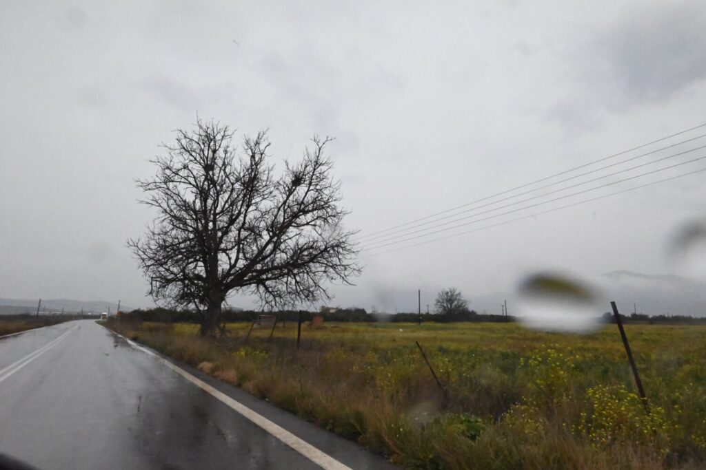 Kαιρός – Μαρουσάκης: «Γραμμή λαίλαπας με ισχυρές βροχές και καταιγίδες θα σαρώσει τη χώρα»