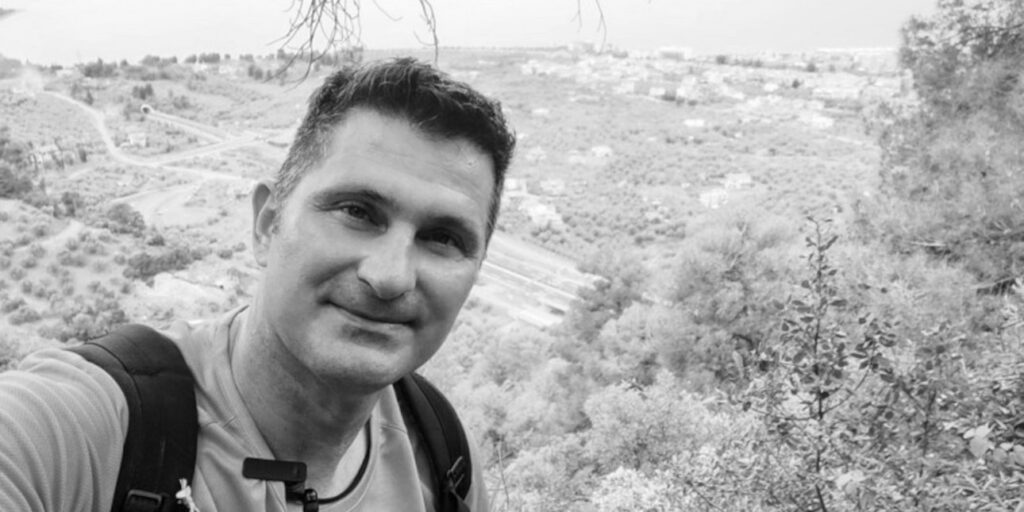 Ευρυτανία: Θρήνος για τον ΕΚΑΒίτη που έπεσε με τη μηχανή του σε γκρεμό -Πώς χάθηκαν 6,5 πολύτιμες ώρες – Ίσως να γλύτωνε αν τον έβρισκαν εγκαίρως