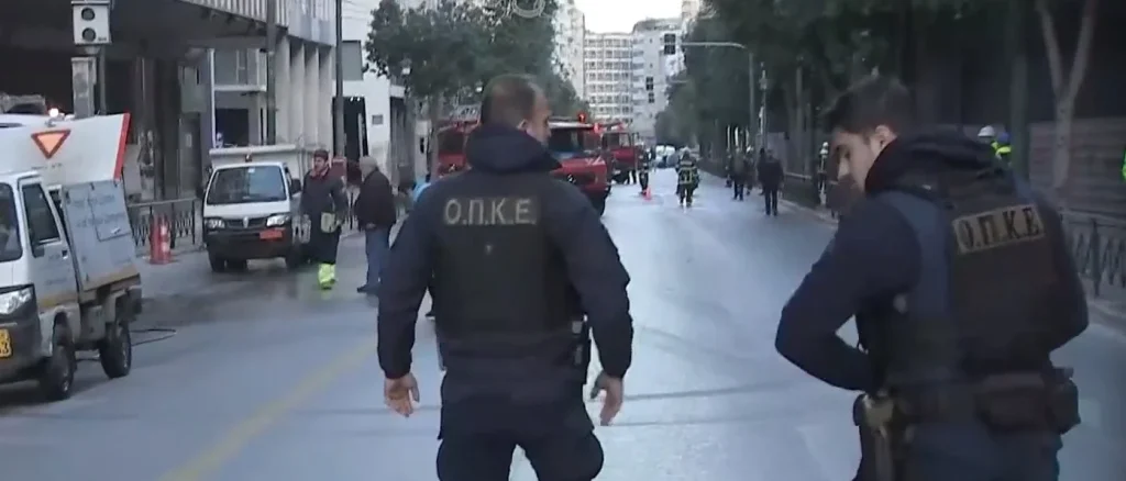 Παλαιό Φάληρο: Εντοπίστηκε βλήμα του Β΄ Παγκοσμίου Πολέμου σε ρέμα – Επιχείρηση για την εξουδετέρωση