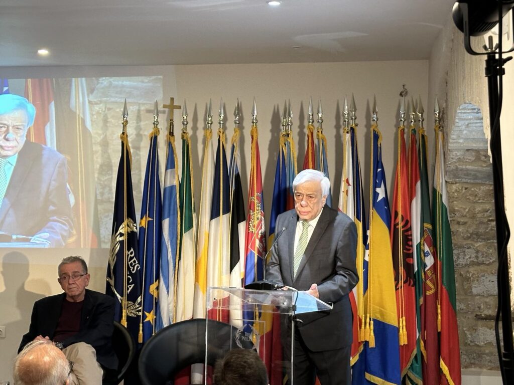 Π. Παυλόπουλος: «Διαχρονικά και επικίνδυνα κενά στην Μεταναστευτική  Πολιτική της Ευρωπαϊκής Ένωσης»