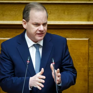 Καραμανλής: Δεν θα είμαι υποψήφιος στις προσεχείς εκλογές, θα παραμείνω στη Βουλή μέχρι τη λήξη της θητείας μου