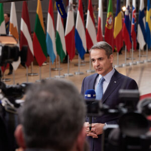 Κυβερνητικές πηγές: Ικανοποίηση από τα συμπεράσματα της Συνόδου Κορυφής των 27 για τις τιμές της ενέργειας
