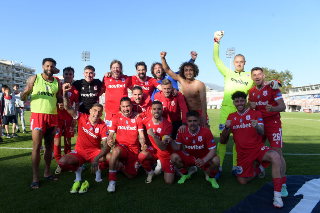 Πανσερραϊκός – Αστέρας Τρίπολης 2-0: Πρώτη νίκη για τα «λιοντάρια» στα πλέι άουτ της Super League