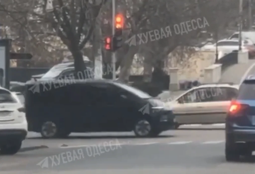 Έκρηξη στην αυτοκινητοπομπή Ζελένσκι στην Οδησσό, κοντά στην ελληνική αποστολή  με τον Μητσοτάκη