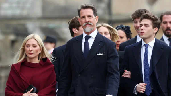 Παύλος Ντε Γκρες: “Το τι θα γίνει με τον στρατό είναι δικά μας θέματα, όταν έρθει η ώρα θα το μάθετε”