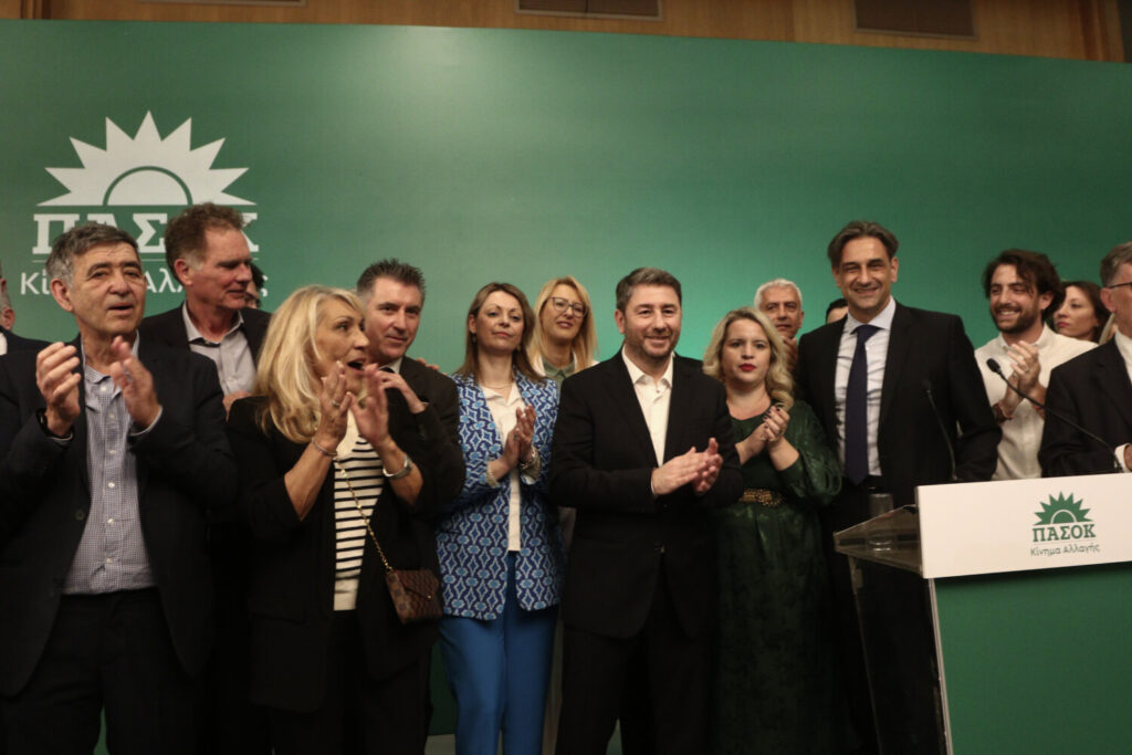 ΠΑΣΟΚ: Ανακοίνωσε τους υποψηφίους ευρωβουλευτές – Ζαγοράκης, Αρναούτογλου, Καλλιακμάνης, Βερούλη στη λίστα
