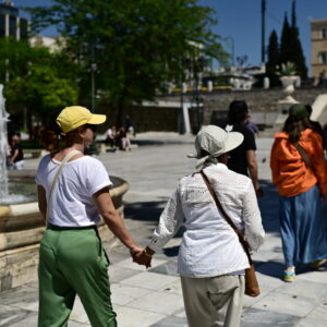 Καιρός – Κολυδάς: Στους 25 – 30 βαθμούς η θερμοκρασία το επόμενο 10ημέρο  – Δείτε που θα εκδηλωθούν βροχές