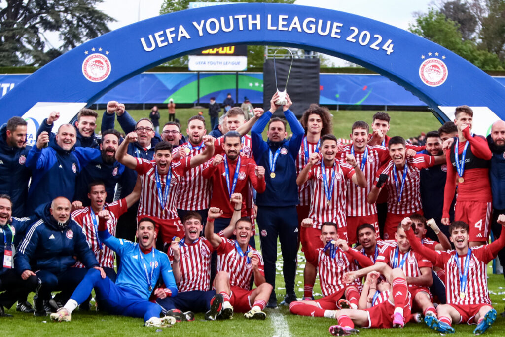 H ομάδα νέων του Ολυμπιακού νίκησε τη  Μίλαν με  3-0 και κατέκτησε το Youth League