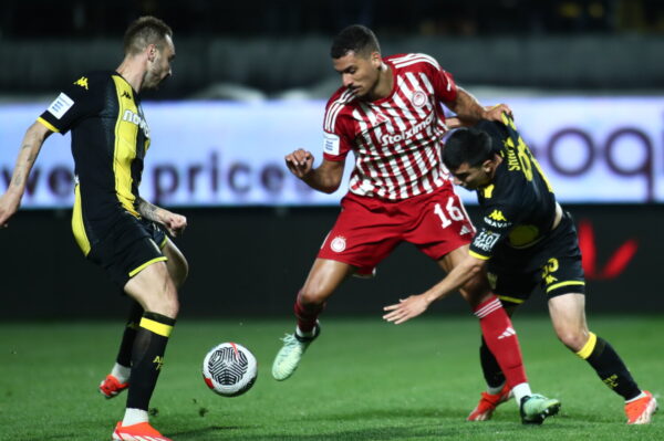 Άρης – Ολυμπιακός 1-1: Ισοπαλία με χαμένους τους Πειραιώτες στα πλέι οφ της Super League 1