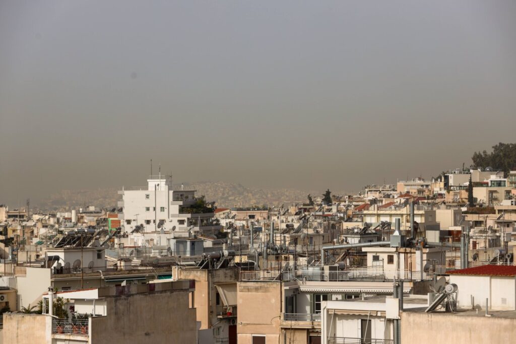 Μαρουσάκης:  Νέα «επίθεση» αφρικανικής σκόνης και λασποβροχές