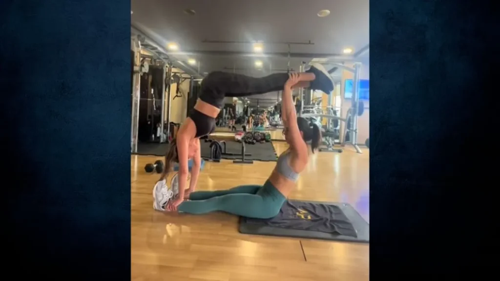 Δέσποινα Βανδή – Μελίνα Νικολαΐδη: Κάνουν μαζί γυμναστική – Δείτε το βίντεο