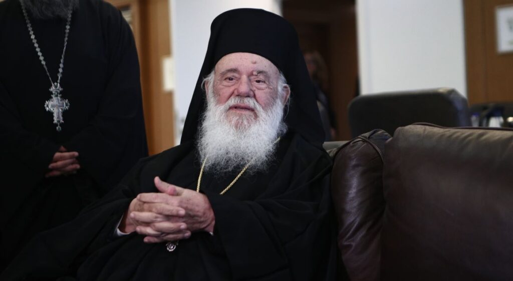 Αρχιεπίσκοπος Ιερώνυμος: «Δεν θα κάνουμε αυτό που θα μας πει ο Βελόπουλος ή οποιοσδήποτε άλλος πολιτικός»