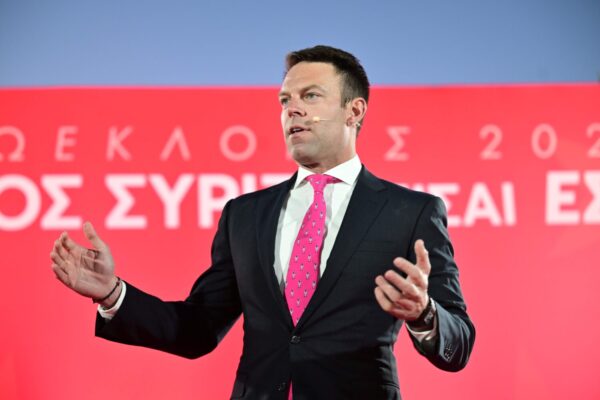 Στέφανος Κασσελάκης: Θέλει αυτόνομη πορεία, αλλά…