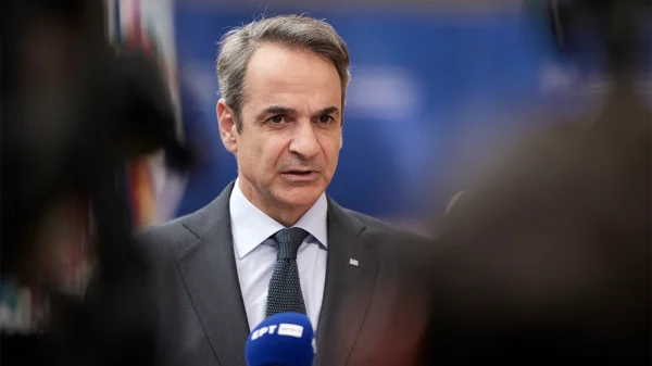 Μητσοτάκης: Παράνομη και ανεπίτρεπτη η προκλητική επιλογή της προέδρου της Βόρειας Μακεδονίας