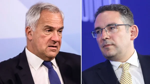 Οι κ. Βορίδης και Κουτνατζής  στις θέσεις  Παπασταύρου και Μπρατάκου – Το νέο μοντέλο λειτουργίας στο Μαξίμου