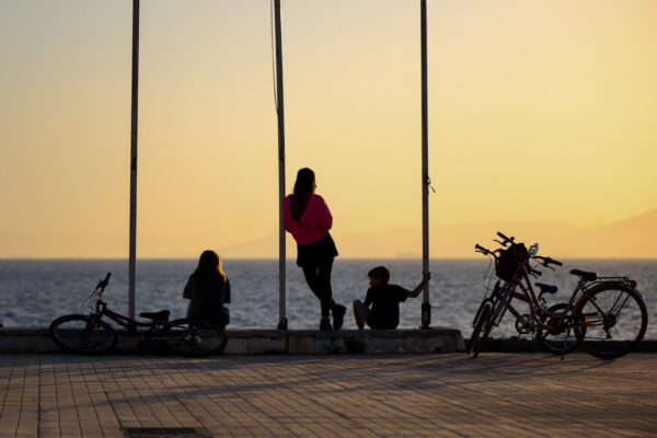 Kαιρός: «Έρχεται» υποτροπικός αεροχείμαρρος με 35άρια και  αφρικανική σκόνη