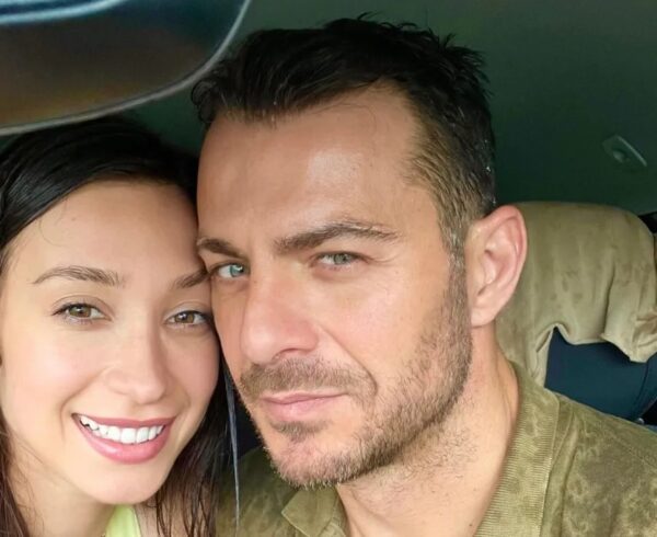 Γιώργος Αγγελόπουλος για τη Δήμητρα Βαμβακούση: H σύζυγος μου είναι κοντά στην εκκλησία και εκεί γνωριστήκαμε (βίντεο)