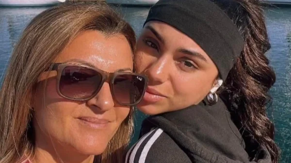 Θεσσαλονίκη: «Σε ευχαριστώ που την κρατάς ζωντανή» – Η μητέρα της Έμμας συνάντησε τη γυναίκα που πήρε την καρδιά της κόρης της