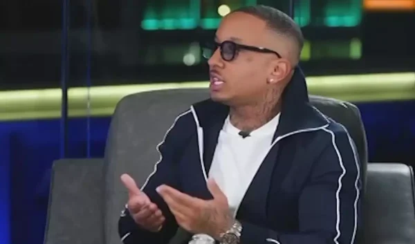 Light: «Δεν έχω ανάγκη ούτε την κ…λοεκπομπή σου, ούτε την κ…λοφυλλάδα σου – Σου κάνω χάρη που σου δίνω συνέντευξη»