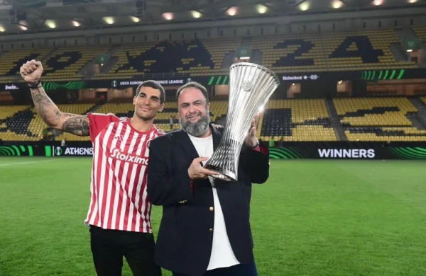 Μιλτιάδης Μαρινάκης: Ποιός είναι ο 25χρονος γιος του Βαγγέλη Μαρινάκη που πανηγύρισε το κύπελλο με τον πατέρα του