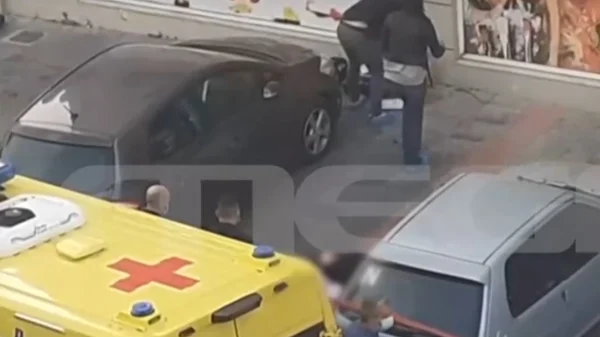 Μενίδι: Βίντεο ντοκουμέντο λίγα λεπτά μετά τη δολοφονία της 40χρονης στη μέση του δρόμου από τον πρώην σύζυγο της