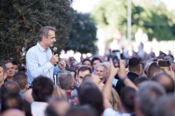 Mητσοτάκης σε Αγρίνιο και Άρτα: Πάμε να βάλουμε το τρίποντο στις ευρωεκλογές μετά τις νίκες του 2023